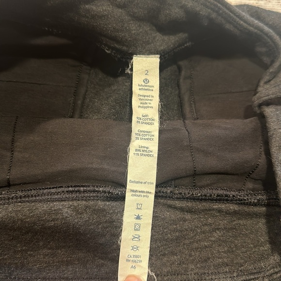 🍋Women’s Lululemon Stress Less pants size 2🍋 - Picture 9 of 15